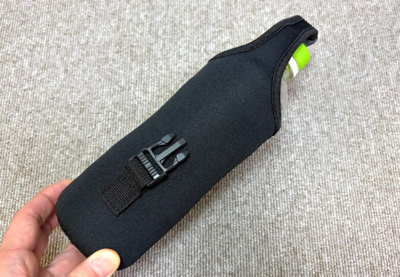 ペットボトルカバーとボトル