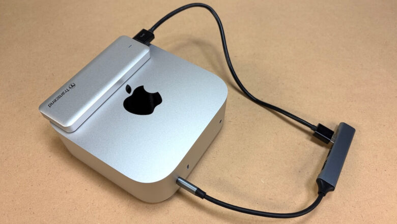 ダイソーのタイプCハブとMac mini