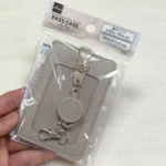 100均ダイソーリール付きパスケース