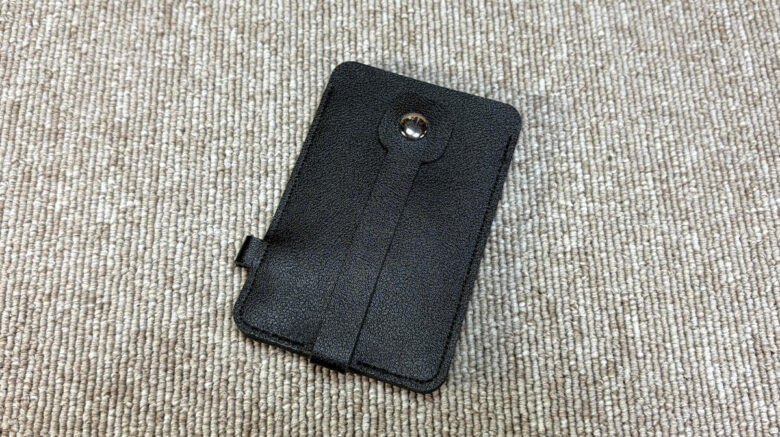 ダイソーカードケースの裏面