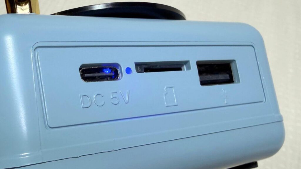 レトロスピーカーのペアリング待機中