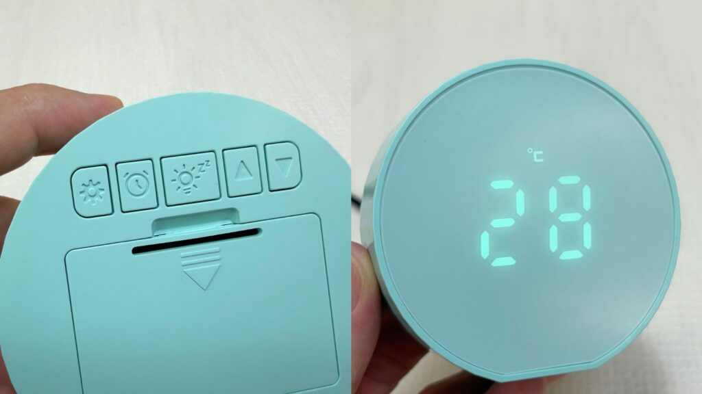 LEDライトの操作ボタンと温度表示