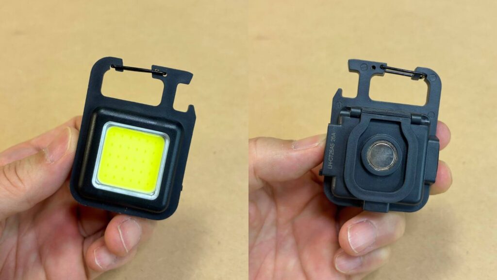 充電式COBライトの表と裏、手に持ったときのサイズ感